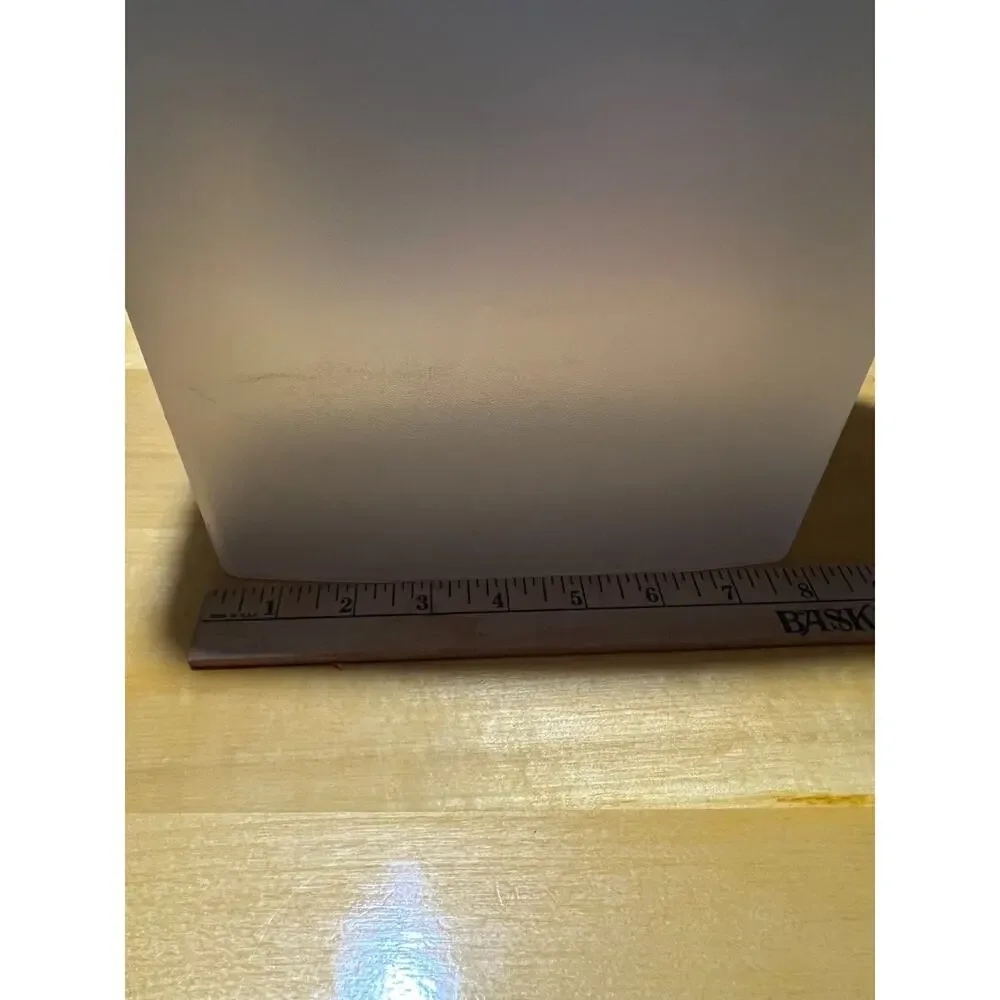 Tupperware Cereal Keeper USED